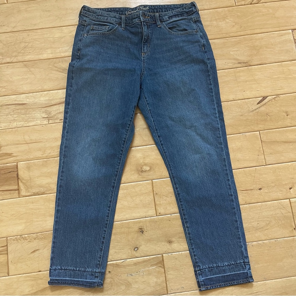 Universal Thread Mid Rise Boyfriend Jeans- 12/31